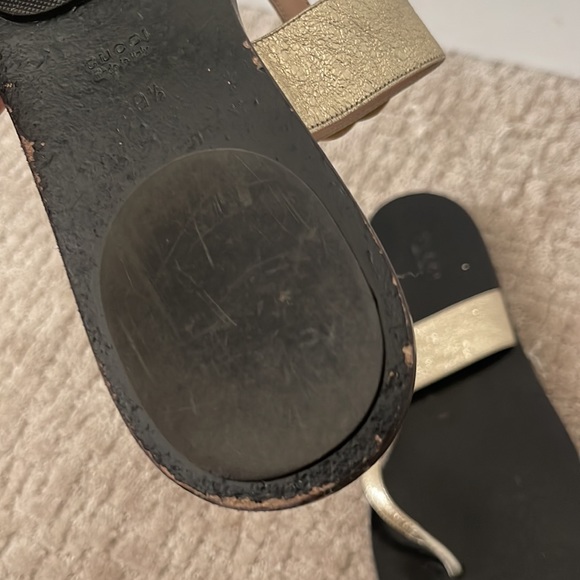 COPY - COPY - Gucci thong sandals ! Only worn 5x size 39.5 . Fits size 9 - Picture 10 of 14